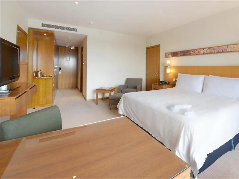 *****  Canary Riverside Plaza Hotel London United Kingdom