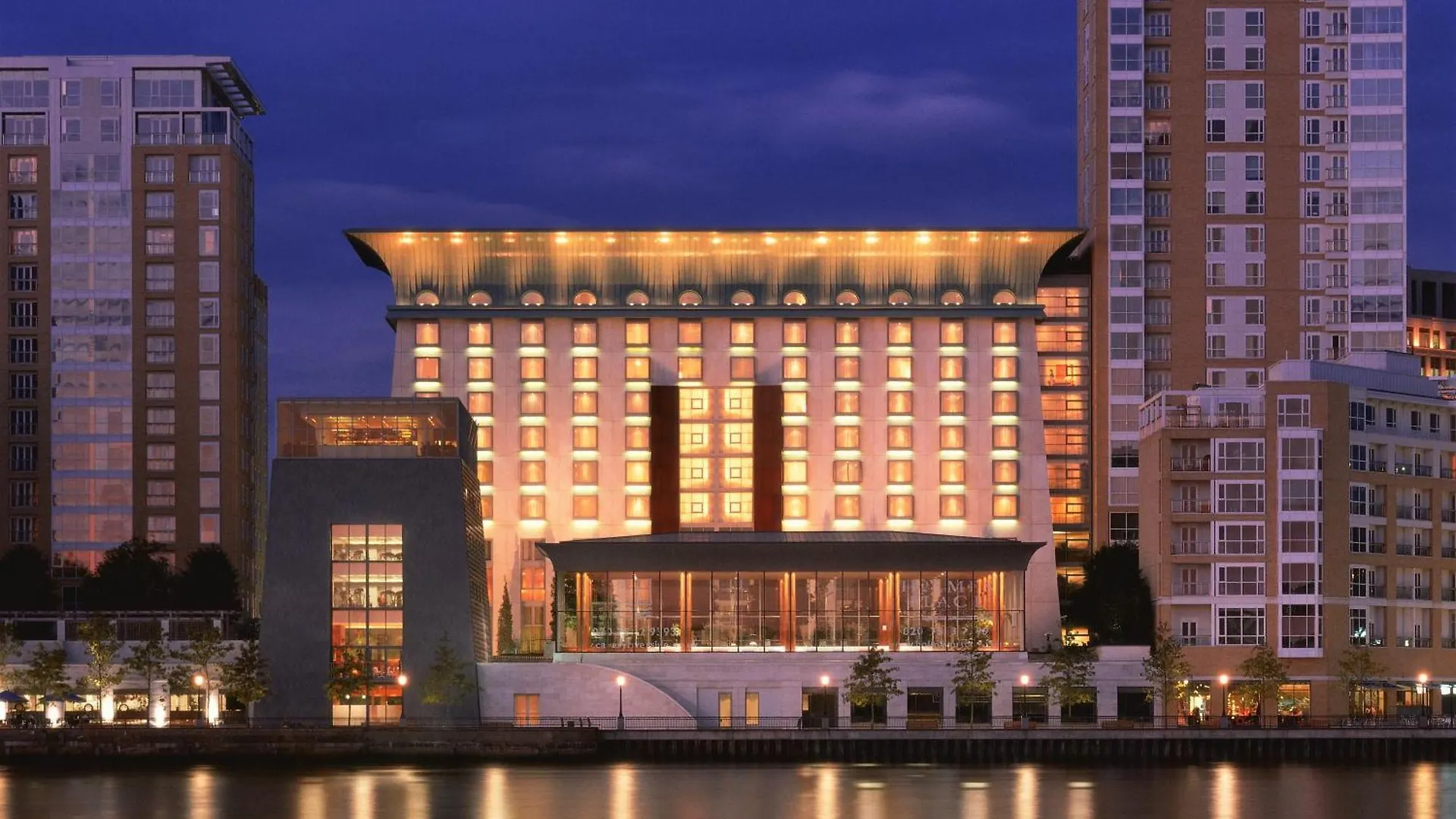 Canary Riverside Plaza Hotel London